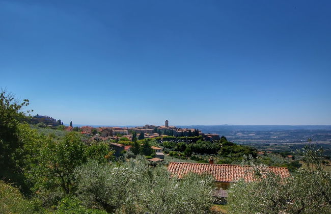 Splendid Farmhouse in Gualdo Cattaneo with Hot Tub - Foto 33