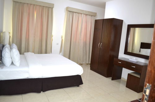 Photo 4 - Star Emirates Furnished Apartments 2