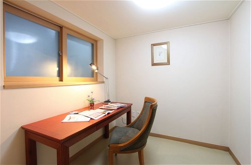 Photo 9 - The Suite Place Serviced Residences