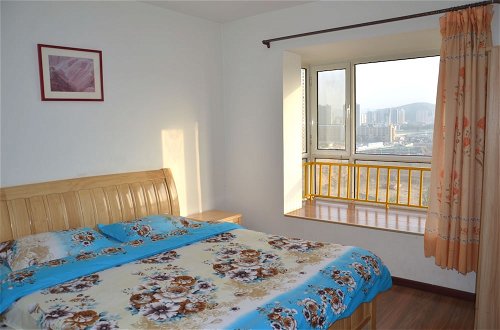 Photo 2 - Lanzhou Longshang Mingzhu Apartment Three-bedroom suite