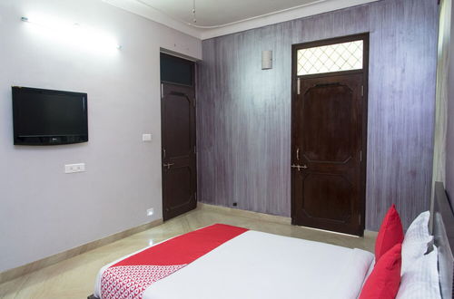 Foto 10 - OYO 12830 Home Charming 3BHK Villa Airport Road