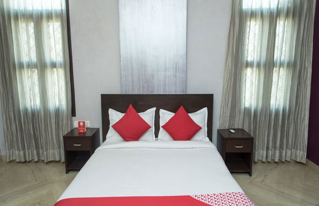 OYO 12830 Home Charming 3BHK Villa Airport Road - Foto 11