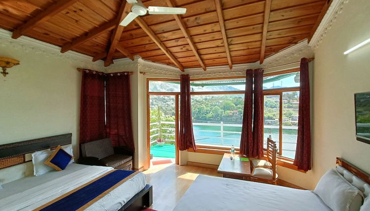 Photo 1 - Crystal LakeView Homestay