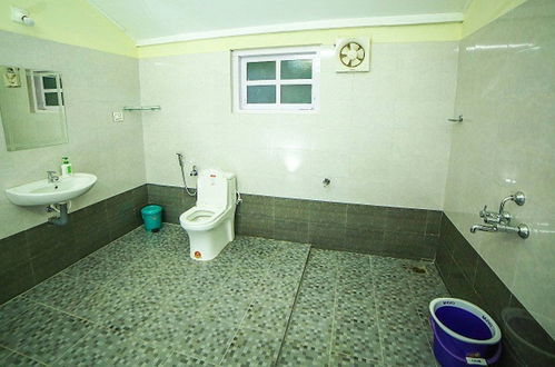 Foto 5 - Deluxe Double Room In British Bungalow