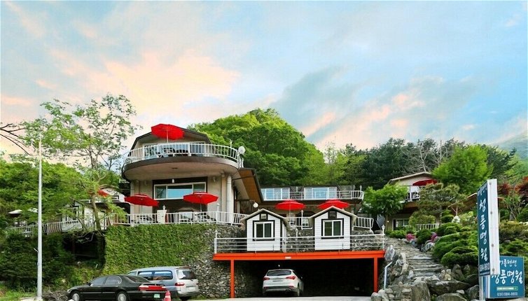 Photo 1 - Cheungpungmyungwol Pension