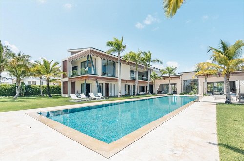 Photo 55 - Luxurious 5BR Villa w Maid Pool Jacuzzi at Capcana