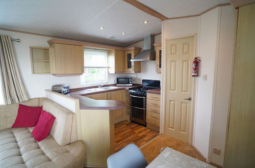 Photo 8 - 3 Bedroom Caravan in Hunstanton Free Wi-fi