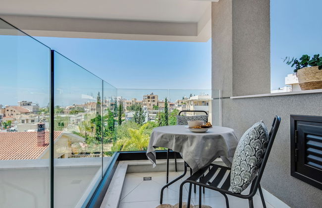 Sanders Elgio - Generous 2-bdr Apt w Balcony - Foto 11