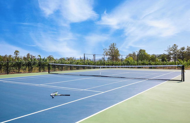 Villa Verdot by Avantstay Spectacular 6 BR Estate w/ Pool, Hot Tub, Tennis& B-ball Courts - Photo 6