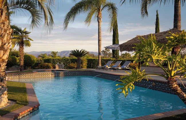 Villa Verdot by Avantstay Spectacular 6 BR Estate w/ Pool, Hot Tub, Tennis& B-ball Courts - Photo 7