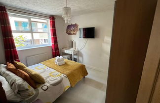 Foto 2 - Stunning 3-bed Apartment in Croydon