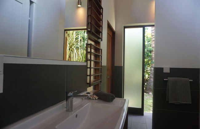 Vanuatu Uncharted Sport Fishing Lounge - Photo 14