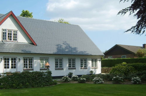 Photo 1 - 4 Person Holiday Home in Aabenraa