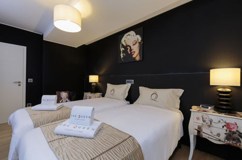 Foto 11 - The Queen Luxury Apartments - Villa Marilyn