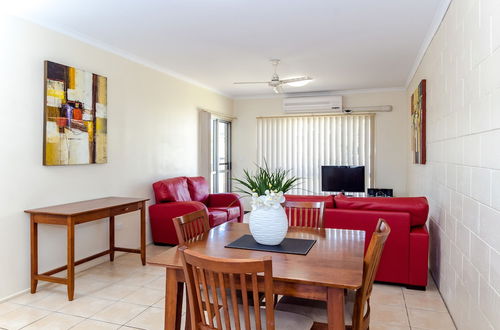 Photo 1 - Como Apartments Gladstone