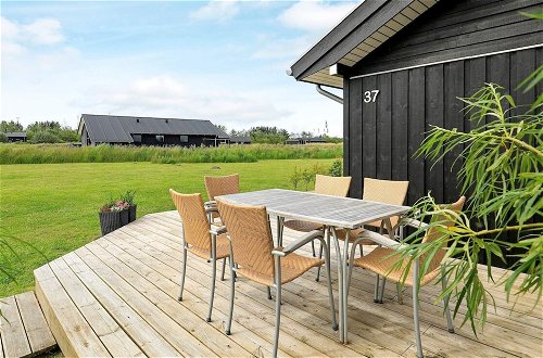 Photo 17 - 6 Person Holiday Home in Lokken