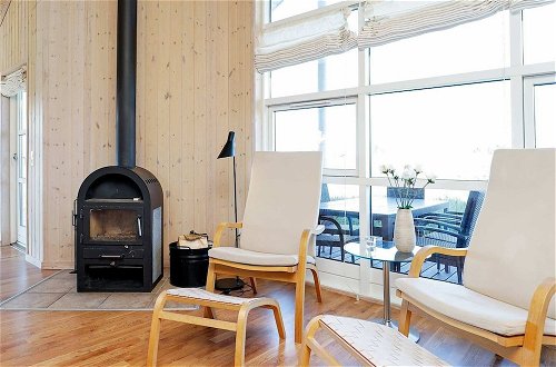 Photo 16 - 9 Person Holiday Home in Hirtshals