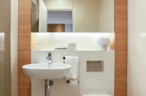 Photo 30 - SKYE Hotel Suites Parramatta