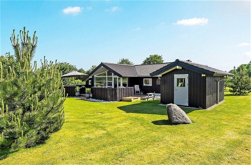 Foto 20 - 6 Person Holiday Home in Nordborg