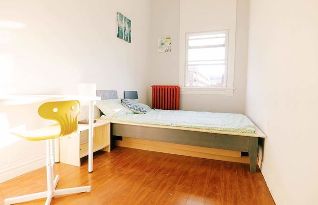 2 Bedroom Apartment near Kensington Market - Unit 10 - Photo 5