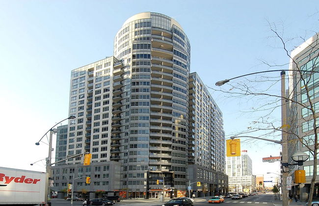 WhiteHall Suites- Yorkville - Foto 37