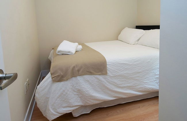 WhiteHall Suites- Yorkville - Foto 6