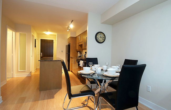 WhiteHall Suites- Yorkville - Foto 11