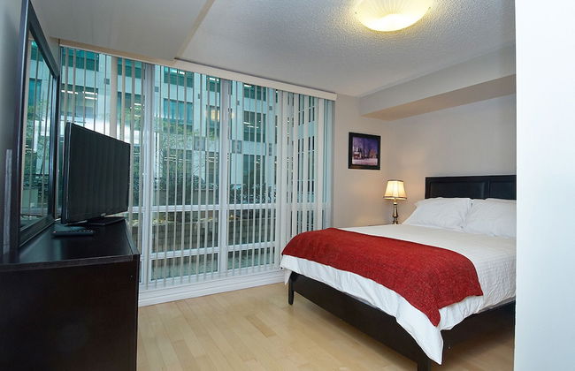 WhiteHall Suites- Yorkville - Foto 5