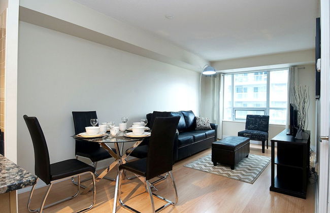 WhiteHall Suites- Yorkville - Foto 27