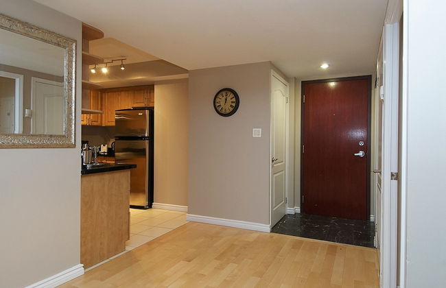 WhiteHall Suites- Yorkville - Foto 19