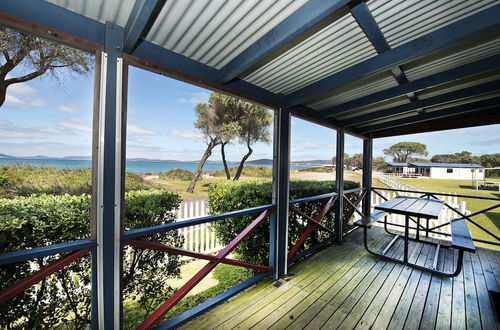 Photo 19 - Acclaim Rose Gardens Beachside Holiday Park