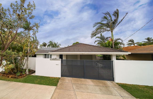 Best Location Welcoming Home - Photo 9