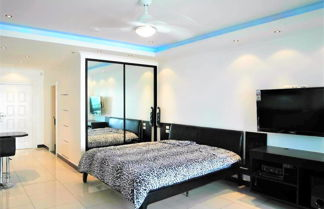 Photo 3 - View Talay 8 Large Studio Apartment With sea View Pattaya