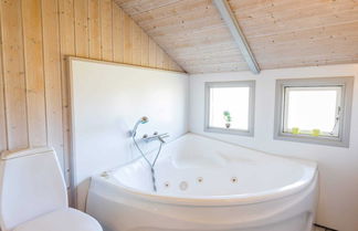 Photo 3 - 6 Person Holiday Home in Hvide Sande