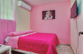 Photo 2 - Room in Guest Room - Queen Of Hearts - Rh