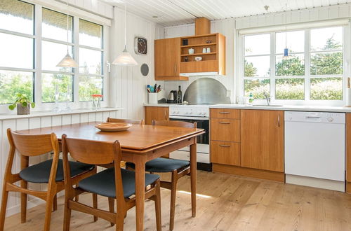 Photo 5 - 4 Person Holiday Home in Ulfborg