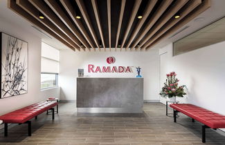 Photo 2 - Ramada VetroBlu Scarborough Beach