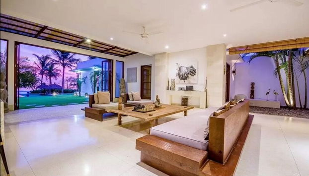 Lobby-Lounge