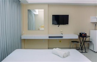 Photo 3 - Comfy With Modern Style Springlake Summarecon Studio Apartment