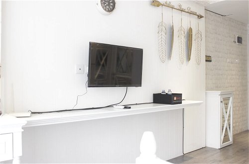 Photo 6 - Elegant & Stylish Studio At Gateway Pasteur Apartment