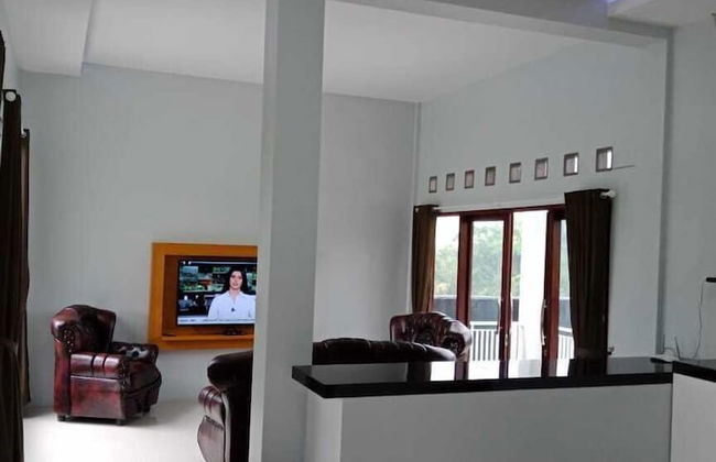 Villa Fahim 2 Puncak 4 Bedroom - Foto 7