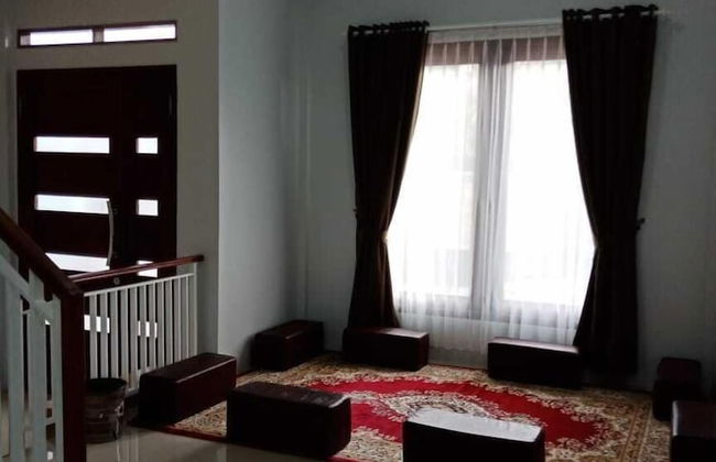 Villa Fahim 2 Puncak 4 Bedroom - Foto 12