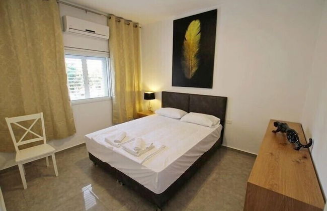 Arendalzrail Apartments Khana Szenes St. - Foto 1