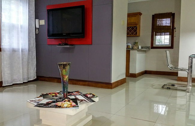 Modern London Decor Guest Apartments - Photo 33