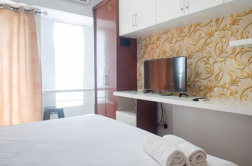 Photo 16 - Compact And Cozy Studio Apartment At Orchard Supermall Mansion