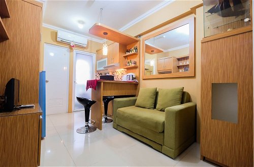 Photo 10 - Cozy Stay 2BR @ Green Pramuka Apartment