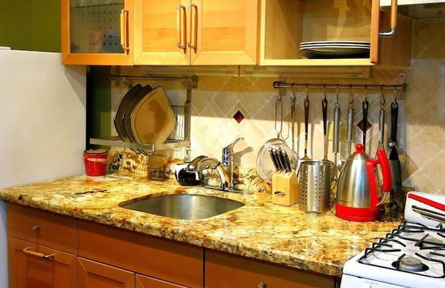 New Kingston Guest Apartments at Seymour - Photo 5