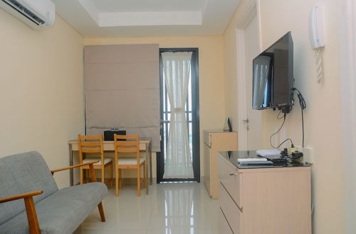 Photo 5 - Cozy and Elegant 2BR Apartment at Kebayoran Icon