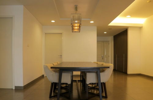 Photo 18 - Spacious And Modern 3Br Apartment At Simprug Park Residences