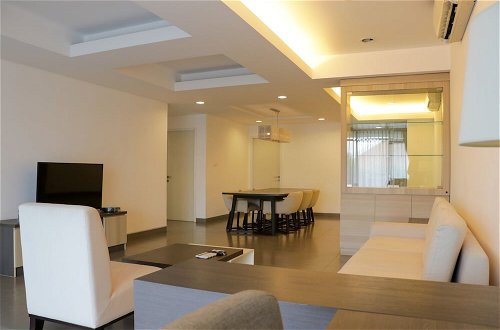 Photo 17 - Spacious And Modern 3Br Apartment At Simprug Park Residences